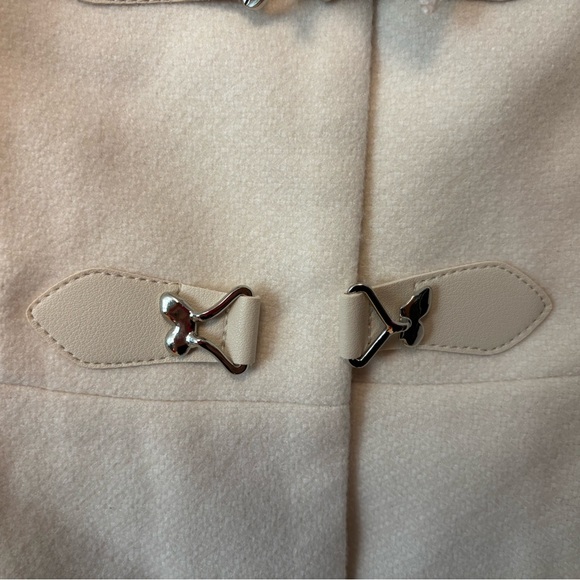 NWT Devil Inspired XS Women's Coat with detachable fur and bow - Picture 9 of 11